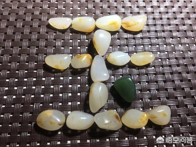 和田玉有多少个种类详细介绍,和田玉的四种“料”及有皮色是什么？