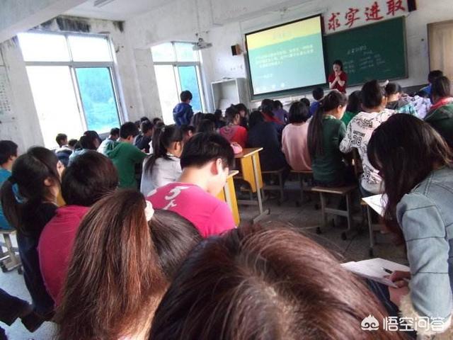 群殴事件:郑州中学生在路口持刀斗殴，造成一死一伤，对此你怎么看
