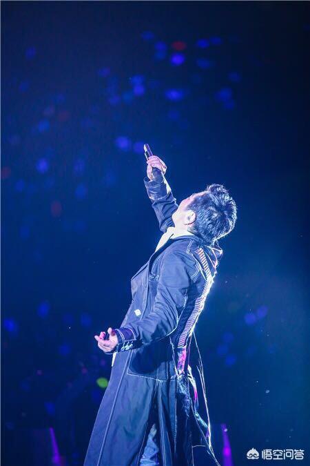 王杰点评左立视频,王杰算不算华语第一人？为何？