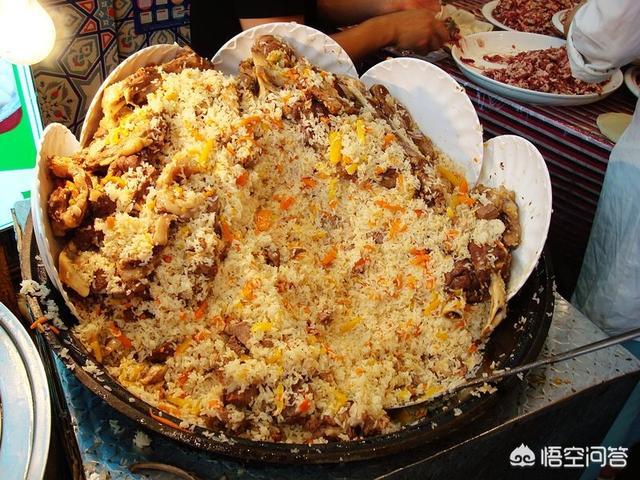 为什么有些店里做的新疆抓饭，里面的大米很硬？是故意没做熟吗？