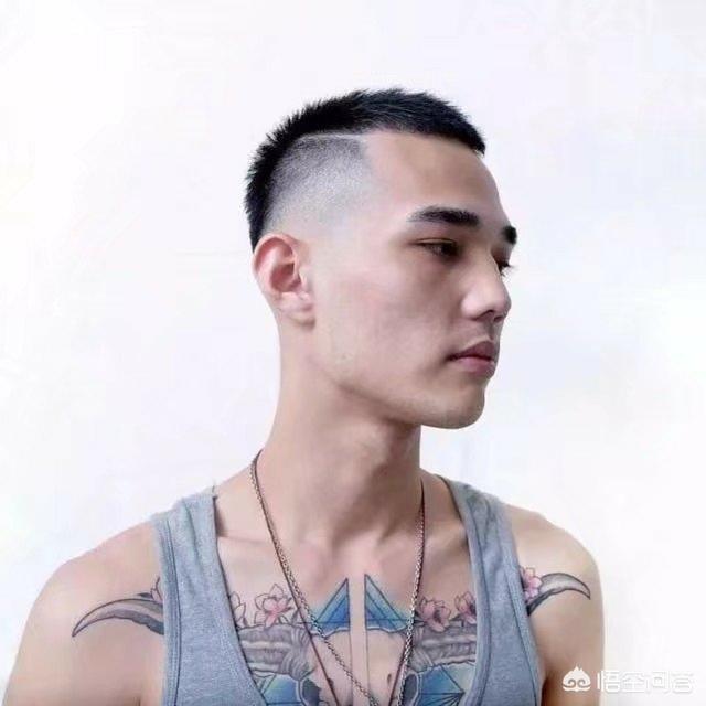 最新男士发型图片大全,头大的男生适合什么发型？