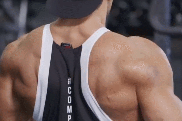 如何才能练成倒三角身材