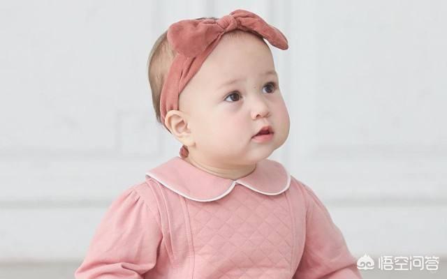 虱子是怎么产生的人体头发上:我女儿在幼儿园被传染到头虱，有谁知道怎么能消除吗？