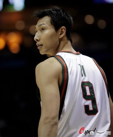 07年,易建联第六顺位进入NBA,排在他前面的新秀都有谁？他们混的比阿联好吗？