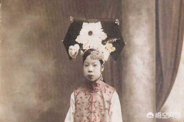 末代皇妃文绣:文绣和溥仪离婚后，只得到一点儿分手费，之后的生活如何过？