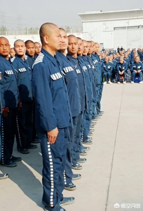 头条问答 - 为什么监狱犯人都要留光头?