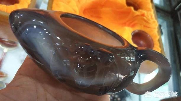 玉髓和翡翠的区别图片,冰种翡翠与玉髓有什么区别呢？