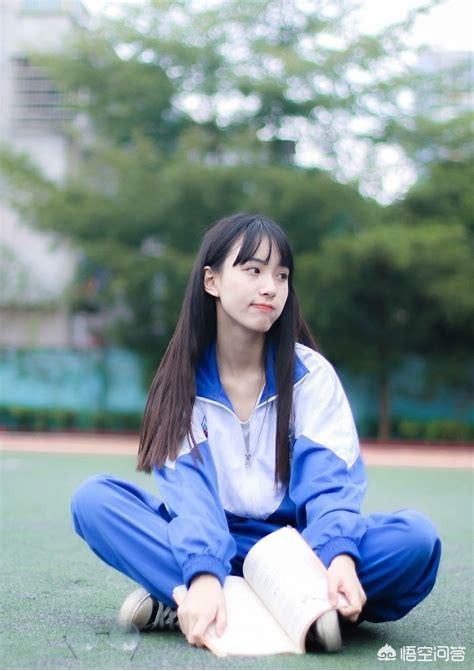 武大校花黄灿灿:还记得昔日的武大校花樱花女神黄灿灿吗，现在发展怎么样？