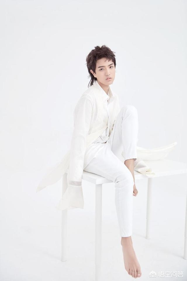 头条问答 - 如何评价尹毓恪的《少年的银河》?(1个回答)