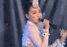 演员胡静:你知道哪些明星当众假唱被揭穿