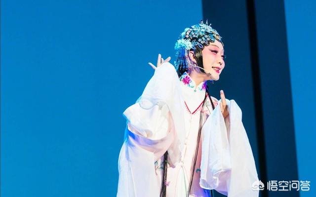 李玉刚舞台事故:周立波大谈