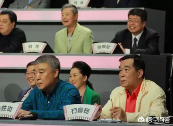 石富宽:于谦的捧哏水平和师父石富宽比，能说青出于蓝胜于蓝吗
