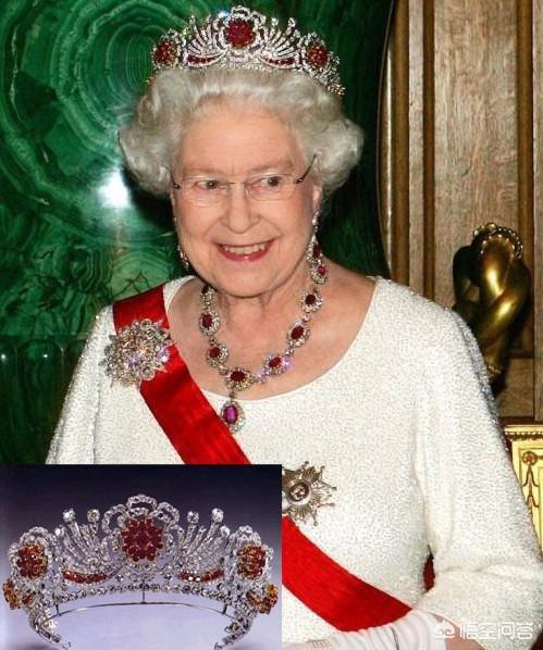 红宝石吊坠图片,黄金镶红宝石的吊坠配什么链子？