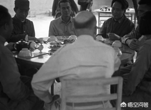 倪志亮:抗日战争期间，八路军根据地是什么样的？