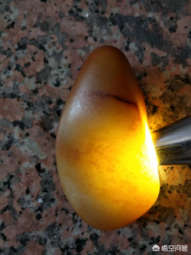 真正的和田黄玉,如何鉴定和田玉的黄玉籽料的价值？