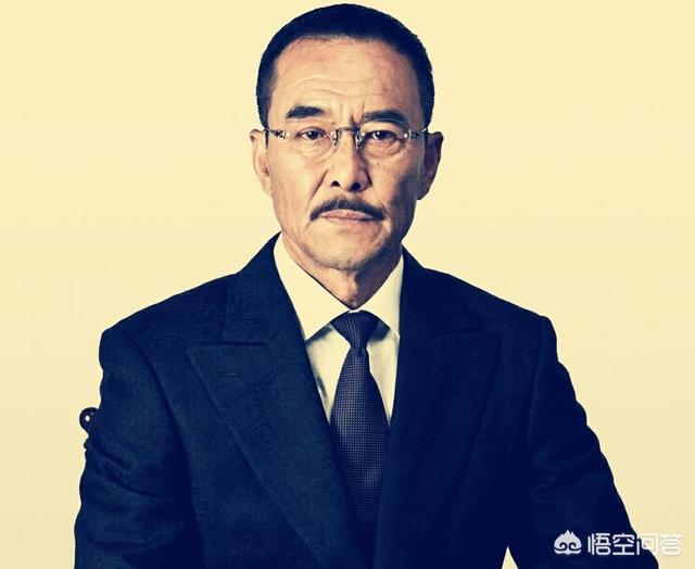《北平无战事》中，崔中石为什么不发展方孟韦为特别党员？