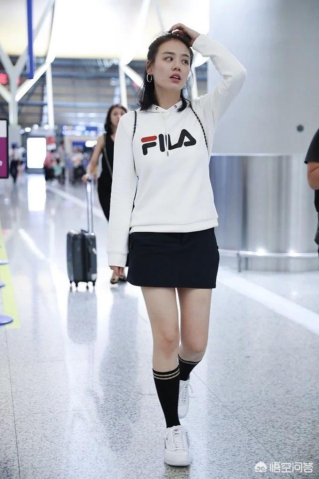 古力娜扎姐姐:如何看待《乘风破浪的姐姐》中含韵子的表现？