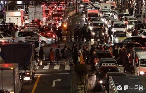 镀金婴尸:有哪些类似《斯巴达克斯》、《血路狂飙》的重口美剧？