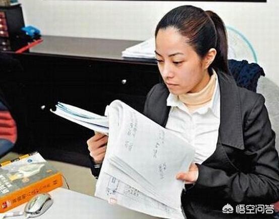 杨天真因衣领太低被禁播:娱乐圈有哪些解约后糊了的明星