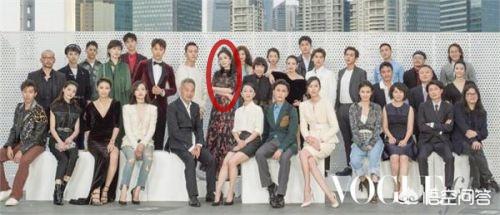 毕业照站位:合照里的“C位”是什么意思，该什么站才是“C”位
