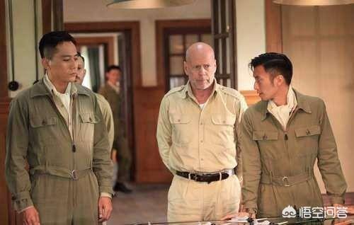 涩谷天马:张嘉译和小宋佳主演的电视剧悬崖中石井四郎的扮演者是谁？