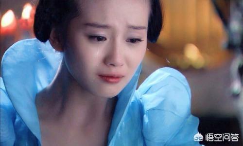 金鹰女神迪丽热巴:迪丽热巴接棒唐嫣获封金鹰女神，12年已过，金鹰女神们如何了