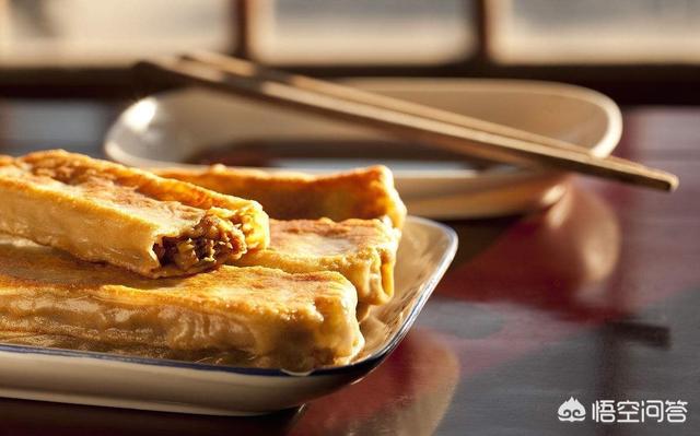 老北京的小吃真的美味吗，大懒龙、肝肠汤、臭豆汁儿，北京难吃的小吃真的难吃吗？