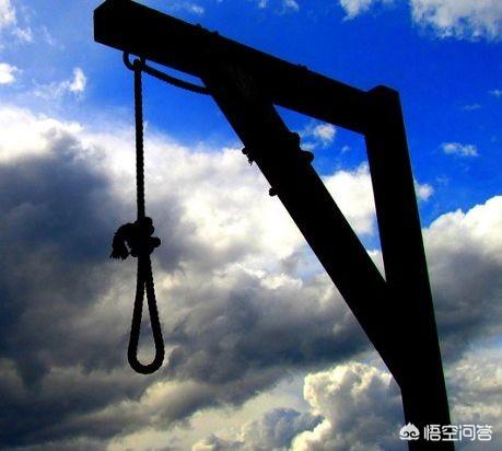 希特勒怎么死的:1945年柏林战役，如果苏军活捉希特勒，那他的下场会是怎样？