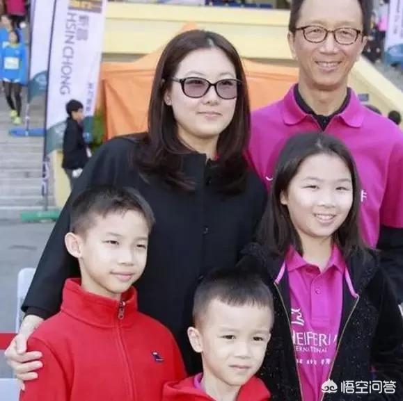 伏明霞和梁锦松:四位跳水皇后，高敏、伏明霞、郭晶晶、吴敏霞，谁更强？