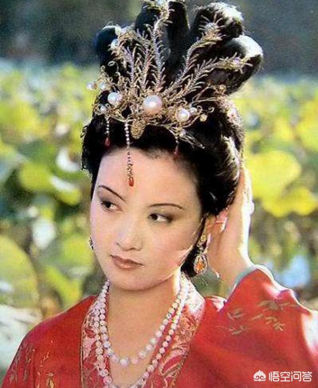 王熙凤说：“把我们王家地缝扫一扫够你们过一辈子的”，王家真的那么有钱么？