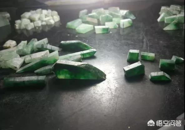 翡翠原石怎么保养,翡翠原石剩下的边角料怎么处理最好？