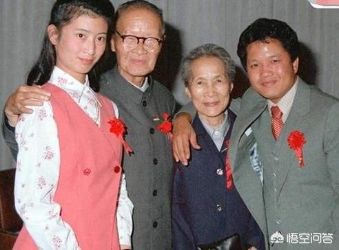 历史上那些驾驶本国先进战机叛逃的飞行员最后生活的怎么样？难道不怕被人在背后骂吗？
