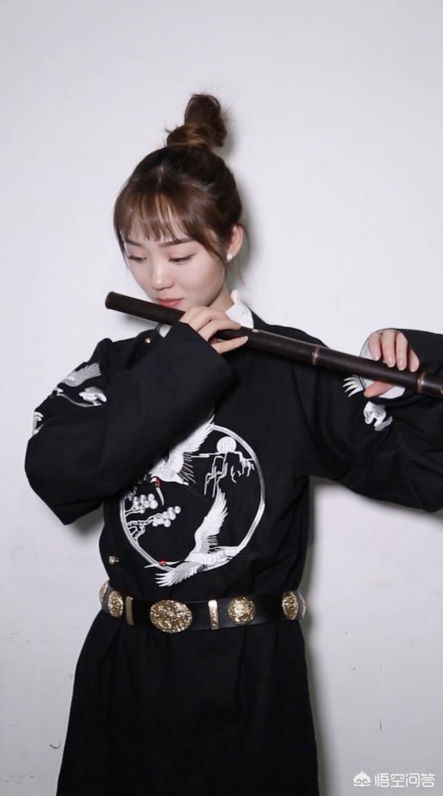 大胸照:大胸的人适合穿什么版型的汉服