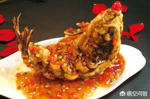 鲁菜和淮扬菜有些相近,如糖醋鲤鱼和松鼠鳜鱼,四喜丸子和狮子头等,你更爱哪个菜系？为什么？