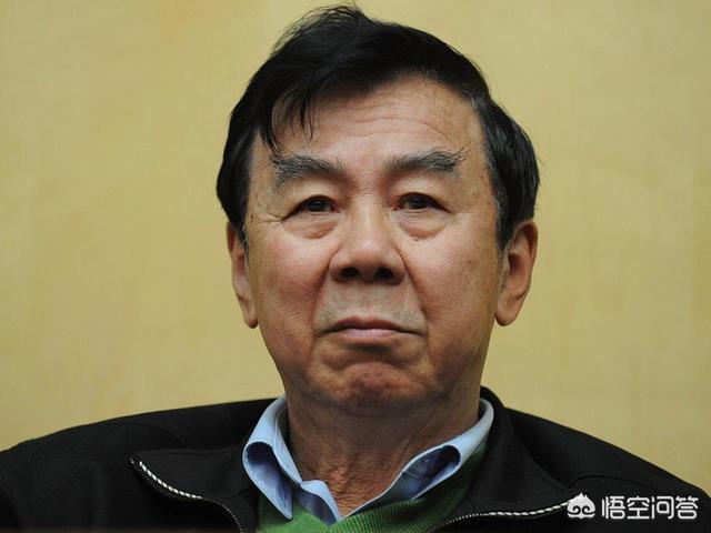 中国女排的功勋教练袁伟民现状如何？