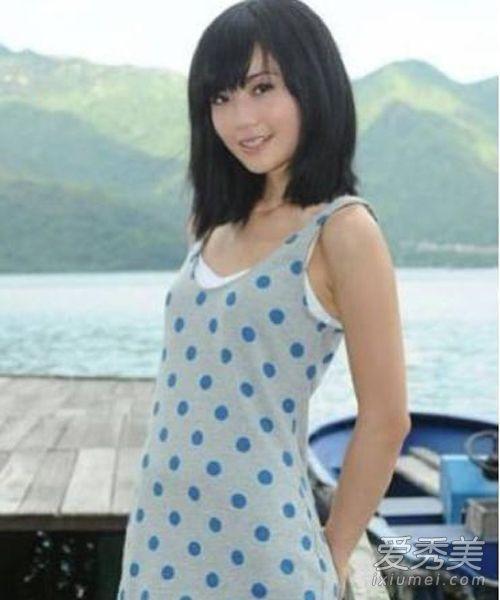 黄圣依的胸:胸不平何以平天下，有哪些平胸女星颜值爆表