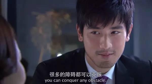 郑希怡图片:为什么现在不流行尖头高跟