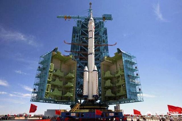 头条问答 - 中国长征火箭一枚大火箭15绑六枚小火箭超大推力的这个