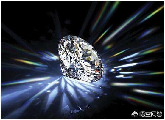 钻石的基本知识，大家帮我科普下钻石，听说钻石不仅分大小还分颜色