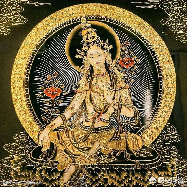 鹰叭犬王大帝:为什么诸佛菩萨都是赤着脚站在莲花上，而不是穿着鞋呢？