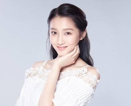 星跳水立方周韦彤:内蒙古赤峰有哪些著名女明星
