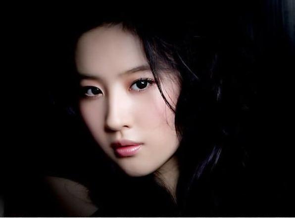 轩辕剑小雪扮演者:轩辕剑之天之痕的小雪是谁演的？