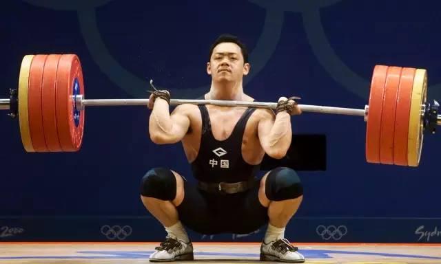 付小芳:平心而论，哪个运动员的身材最让你血脉贲张？