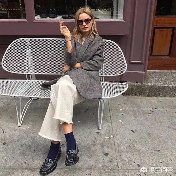 2018年秋冬季的流行色是什么(2018年最流行的颜色)