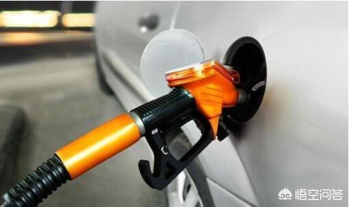 新能源汽车占比，为什么有人觉得现在新能源车多了，汽油反而更贵了？