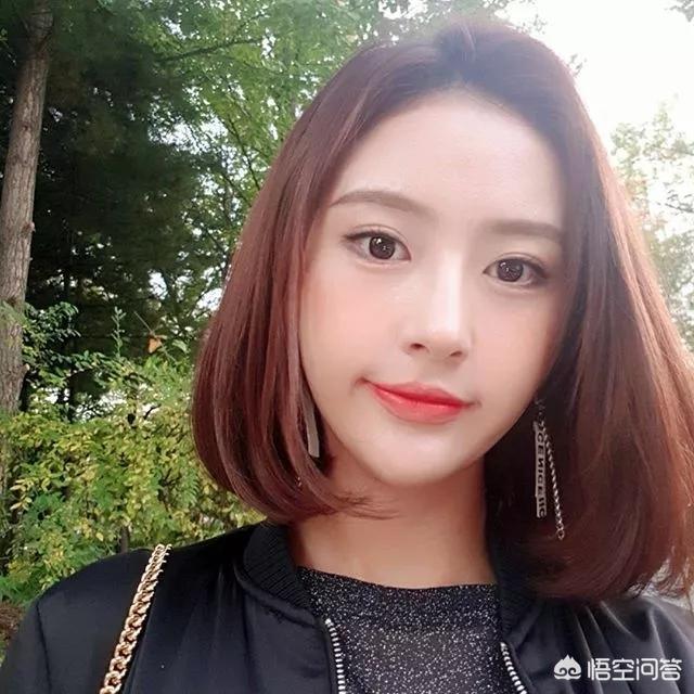 45岁的女人留什么发型，45岁的女性做什么发型好看？