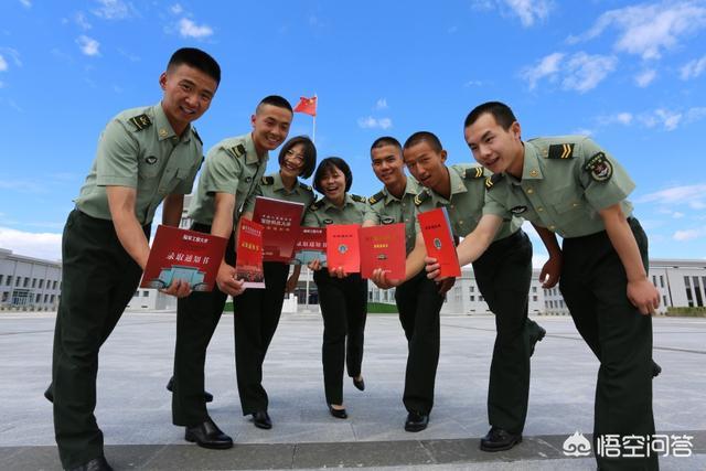 儿子1995年5月出生,2018年二本毕业9月参加火箭军,什么情况下可以提干？