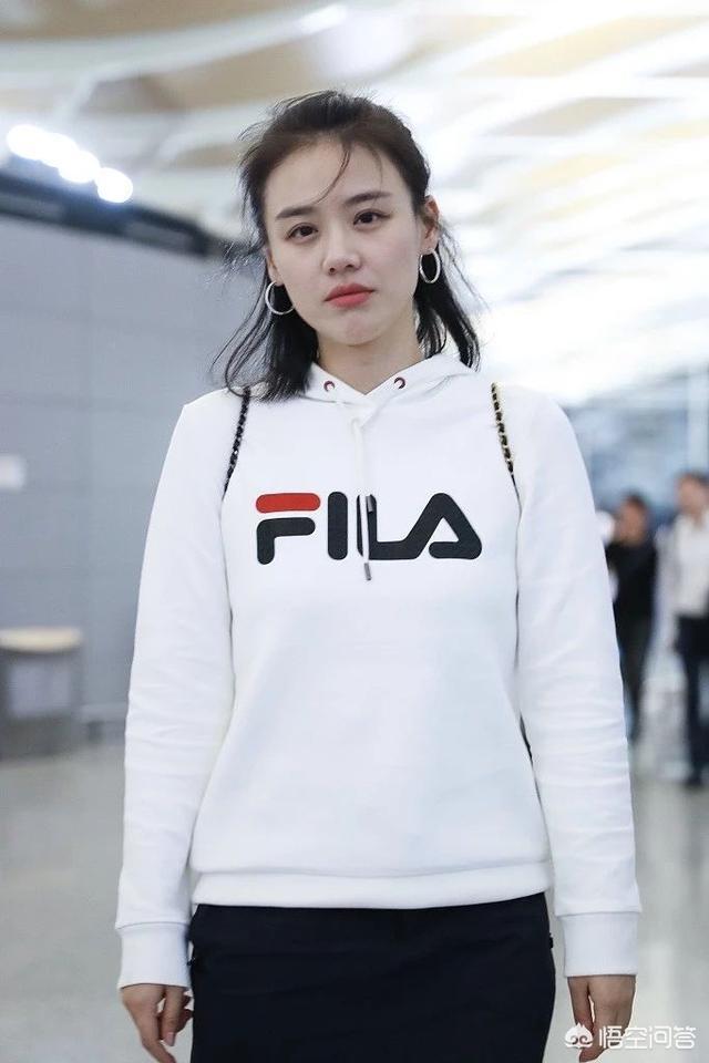 古力娜扎姐姐:如何看待《乘风破浪的姐姐》中含韵子的表现？