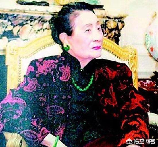 佩戴翡翠有什么讲究,如何佩戴翡翠才能显得有格调？