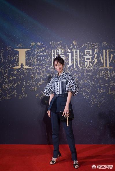 蓝盈莹现任老公是谁:蓝盈莹、曹骏3年情断，为何“忙”成为了现代人分手通用的借口？